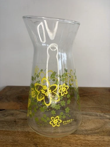 PYREX Crazy Daisy Spring Blossom Glass Juice Carafe Pitcher Vintage Mint