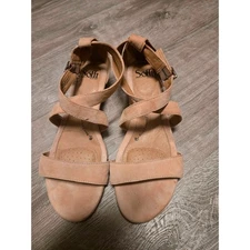 SOFFT Women's Beige Suede Ankle Strap Wedge Sandals Size 8.5 Wide
