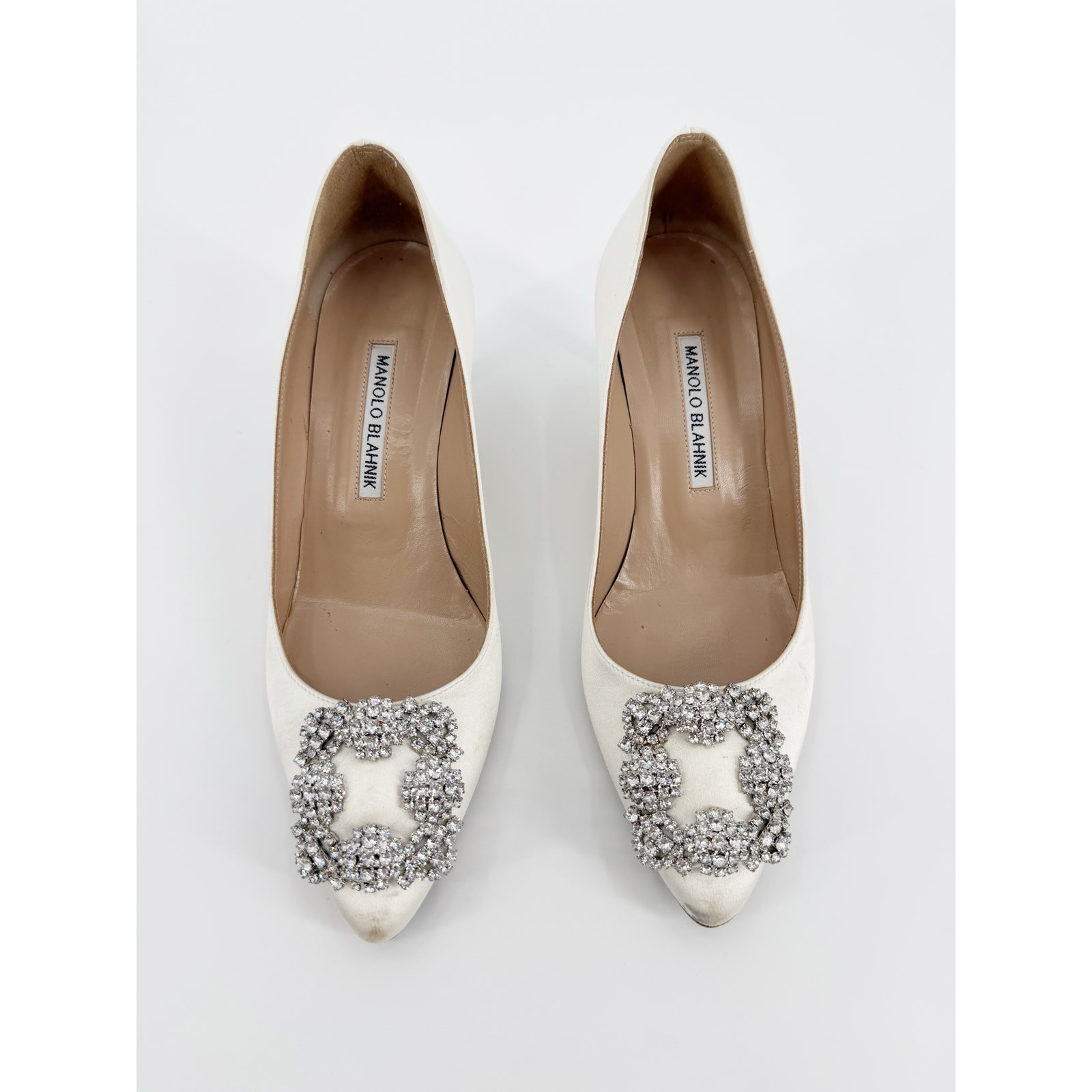 Manolo Blahnik Hangisi Ivory Satin Crystal Buckle Kitten Heel Pumps 36.5 EU Box