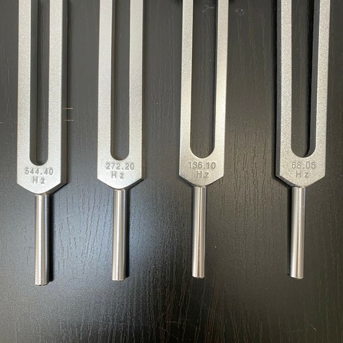 4pc Weighted Low Mid & Unweighted High OM OHM 4 Tuning forks with Pouch - Picture 3 of 5
