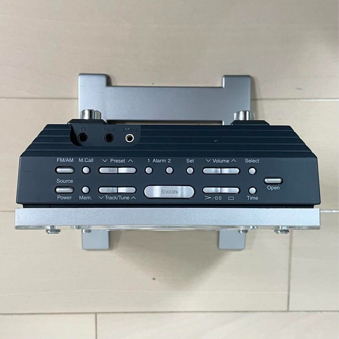 Nakamichi Sound Space 1 CD Component CD System Player Silver Nakamichi Sound Space 1 CD Component CD System Player Silver