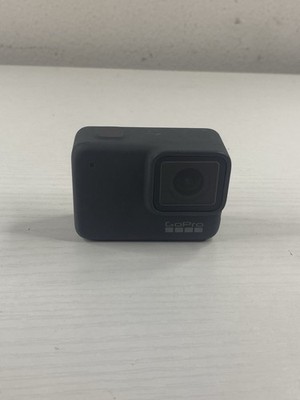 GoPro HERO7 Action Camera Bundle W Battery Tested Working