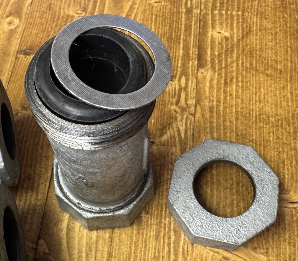 Lot of 4 Galvanized Compression Couplings 3/4” Proline Series Mueller Industries