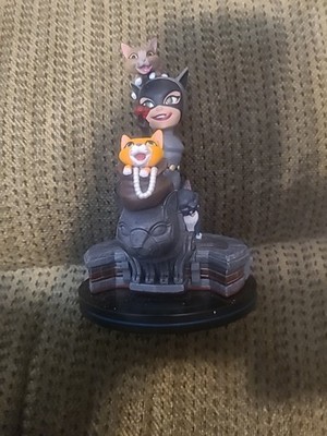 QMx DC Comics Catwoman Q-Fig Elite Vinyl Figure 