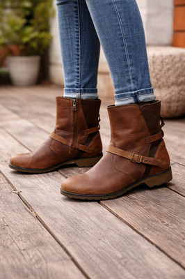 Teva Brown Leather Harness Ankle Boots Womens Size 10 Spider Rubber Sole