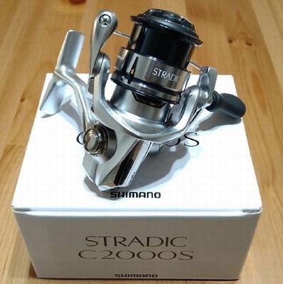 Shimano 19 STRADIC C2000S Spinnrolle Japan