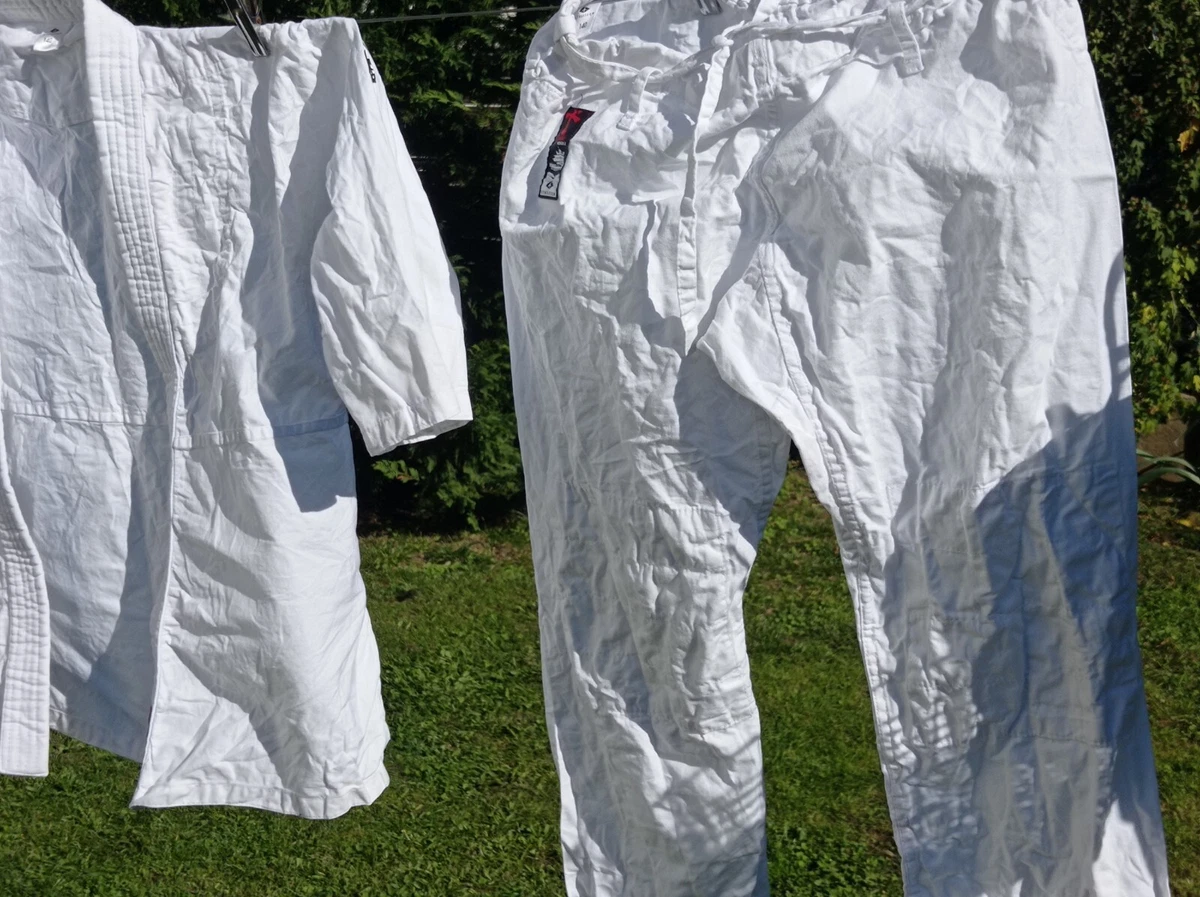 Kimonos Karate Kata | - Livraison Offerte