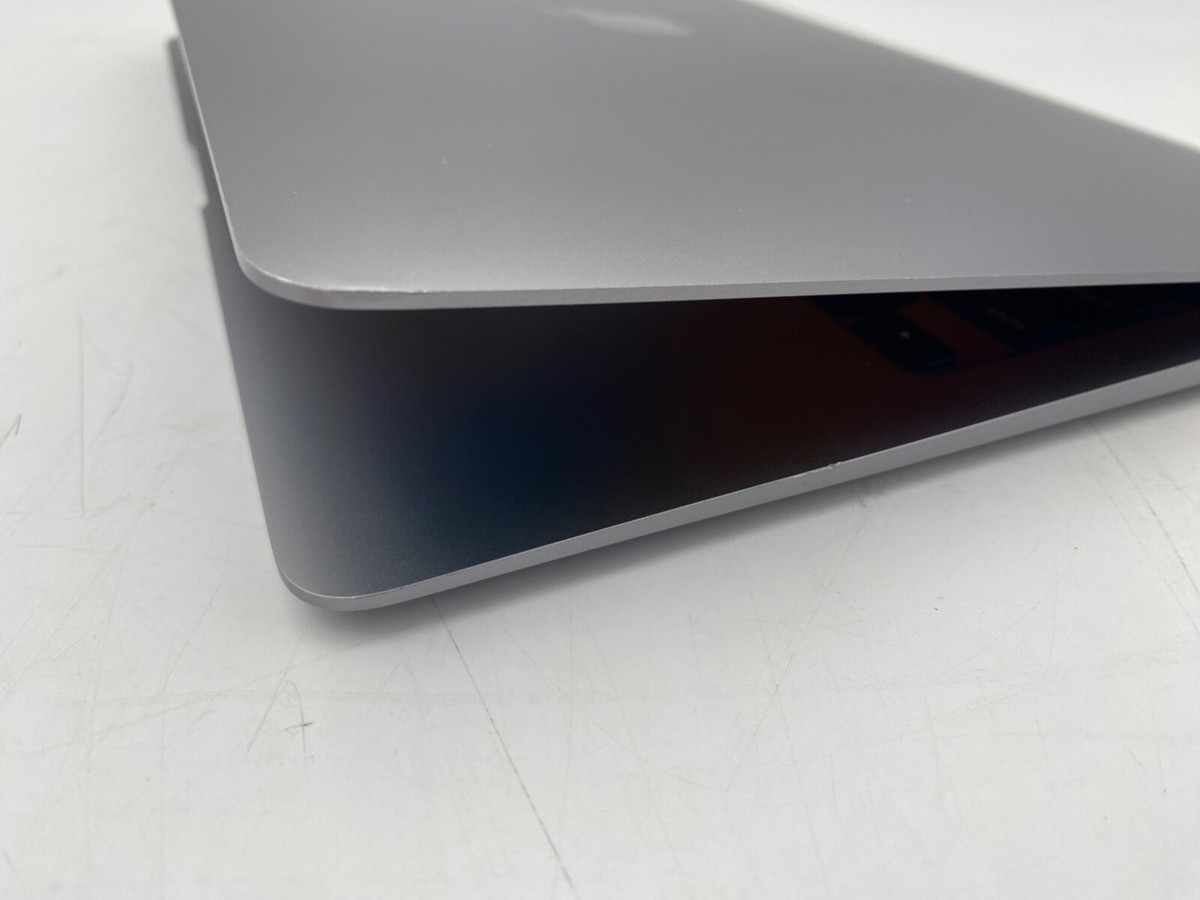 2020 Macbook Air Apple M1 8/7 Core CPU/GPU 3.2 Ghz 16GB RAM 2020 Macbook Air Apple M1 8/7 Core CPU/GPU 3.2 Ghz 16GB RAM