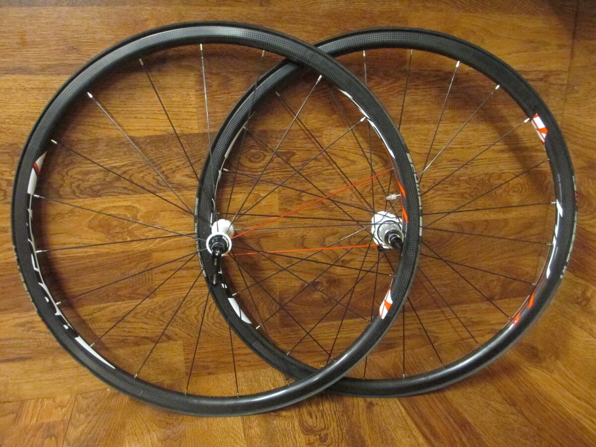 FSA VISION TRIMAX TC24 700C CARBON TUBULAR 10 SPEED SHIMANO FSA VISION TRIMAX TC24 700C CARBON TUBULAR 10 SPEED SHIMANO