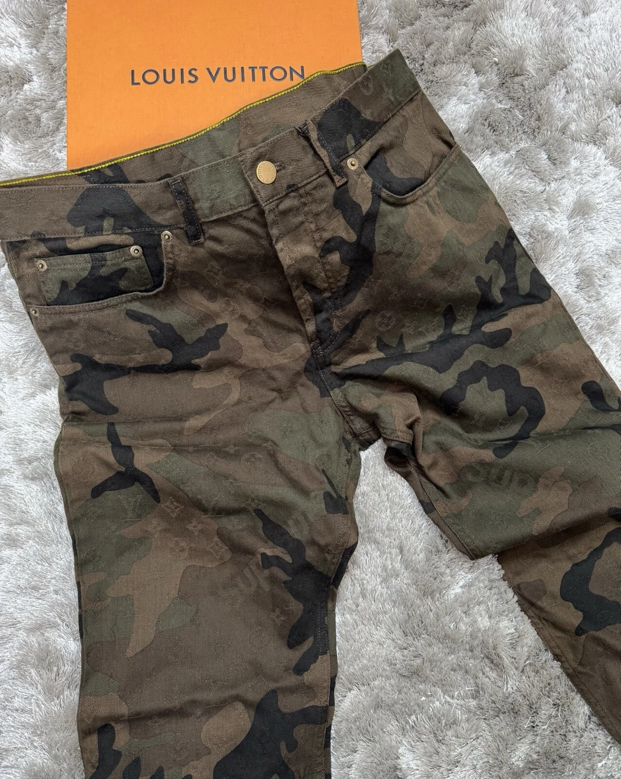 Auth. Jean jacquard homme LOUIS VUITTON (33x34) X Supreme camouflage monogramme