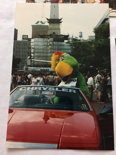 1982 Indianapolis Mini Marathon Hook's Drugs Pharmacy Sponsorship Color Photos - Picture 9 of 10