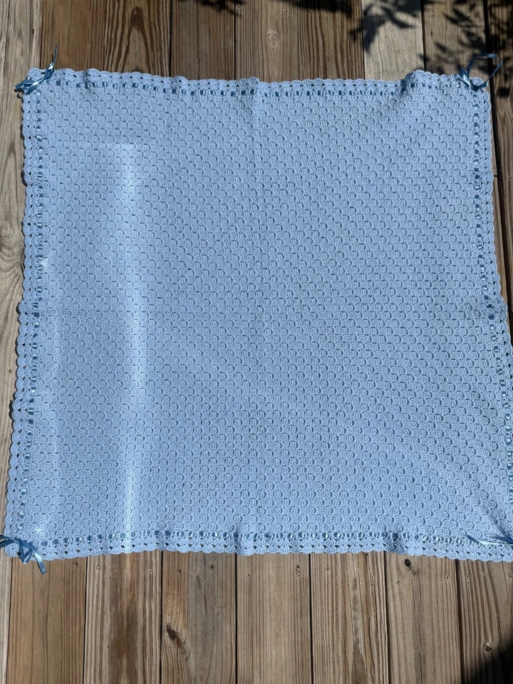 manta bebé ganchillo azul, manta bebé, manta bebé niño, manta cuna azul Foto 2 de 4