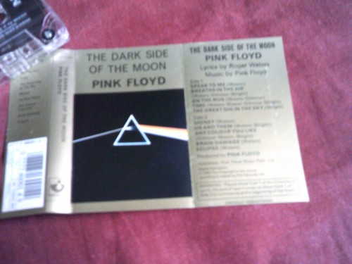 CASSETTE: PINK FLOYD Dark side of the moon 1970s POP Rock - Picture 2 of 2