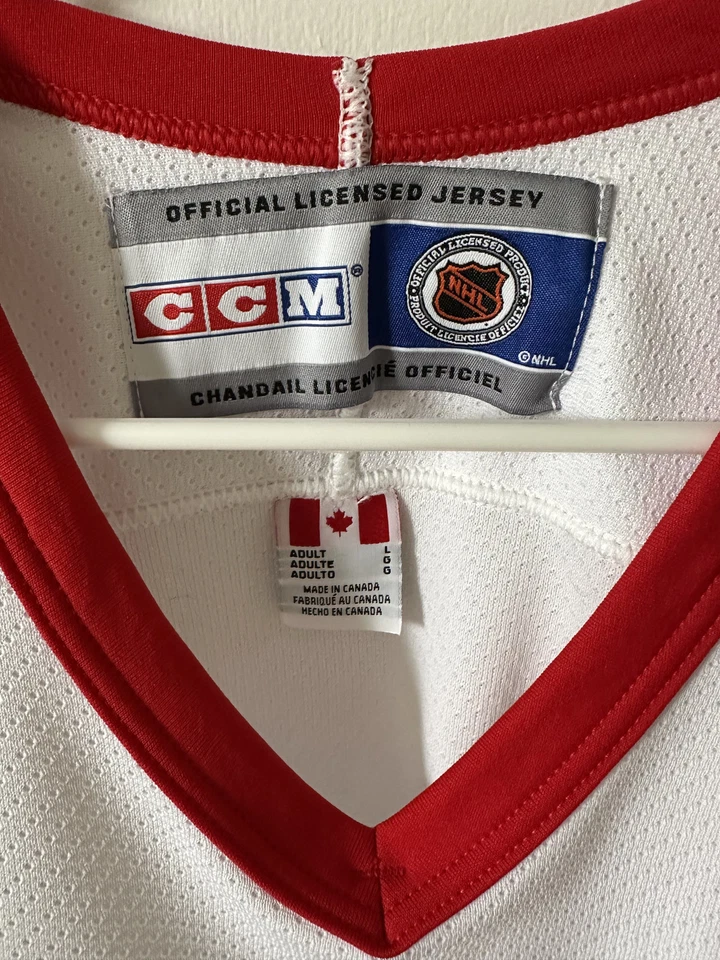 Camiseta deportiva Detroit Red Wings blanca CCM grande para adulto Foto 2 de 2