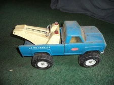 VINTAGE TONKA 24 HOUR SERVICE PICKUP WRECKER TRUCK 14 1/2" LONG