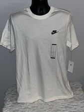 NIKE MENS SPORTSWEAR CLUB WHITE SHORT SLEEVE SEWN GRAPHIC TEE SHIRT MEDIUM NWT