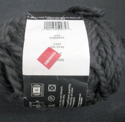 Art #17959974 BULKY YARN 80% Wool 20% Polyester 2 Skeins - DARK GREY   dxd