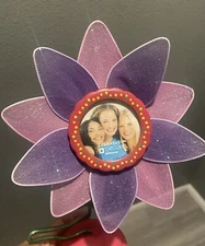 2002 Glitter Flower Picture Holder 2x2in