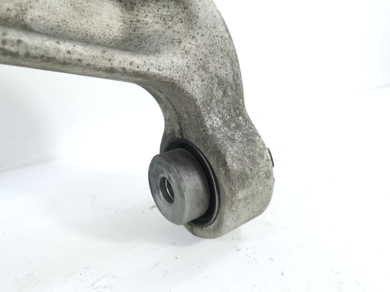14-19 MASERATI QUATTROPORTE S Q4 FRONT LEFT CONTROL ARM 06701078000