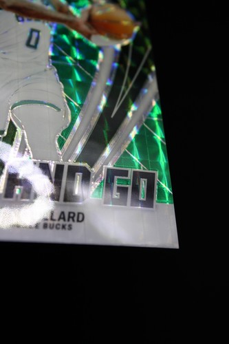 2023-24 Panini Mosaic Prizm Give And Go Green Damian Lillard #2 - Picture 5 of 7
