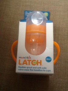 munchkin latch cup