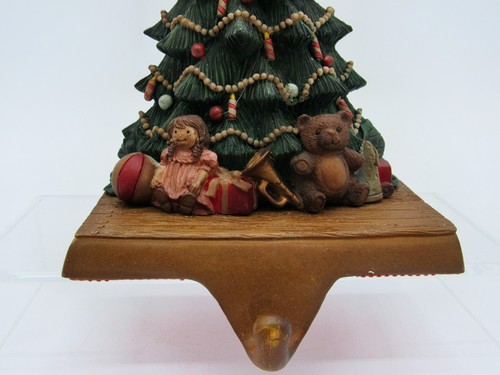 1991 CBK LTD Polyresin Christmas Stocking Hanger - X’MAS Tree, Antique Finish - Picture 3 of 8