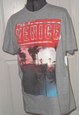 *PRIDE & STRENGTH T-SHIRT SIZE S -M -L GRAY VENICE BEACH PRINT MADE IN USA NWT