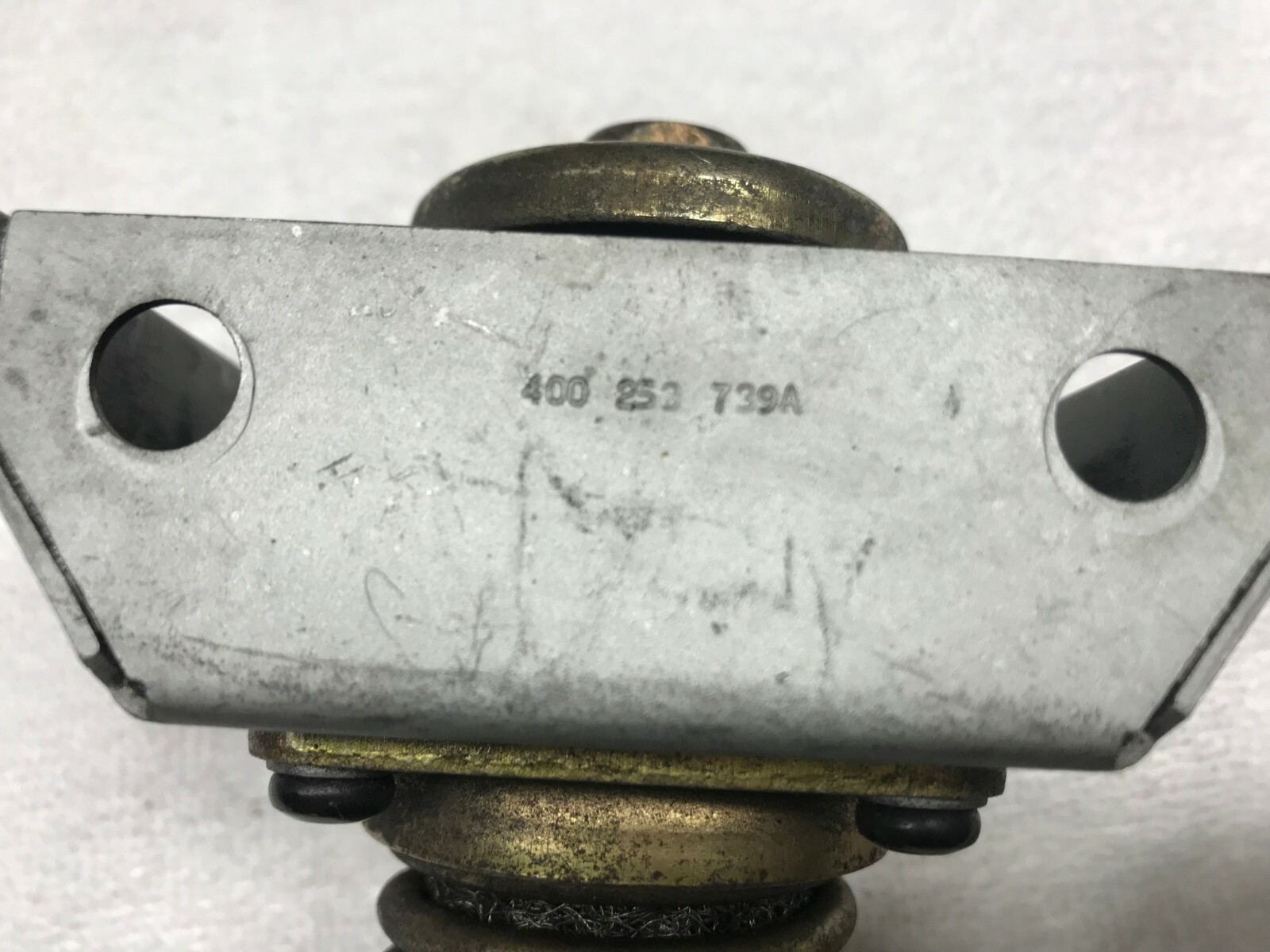 LAMBORGHINI GALLARDO COUPE EXHAUST SPRING SHOCK ABSORBER BRACKET OEM  400253379A