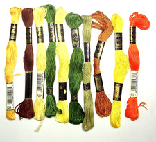 LOT OF 10 VINTAGE DMC 25 EMBROIDERY FLOSS THREAD SKEINS ASSORTED COLORS