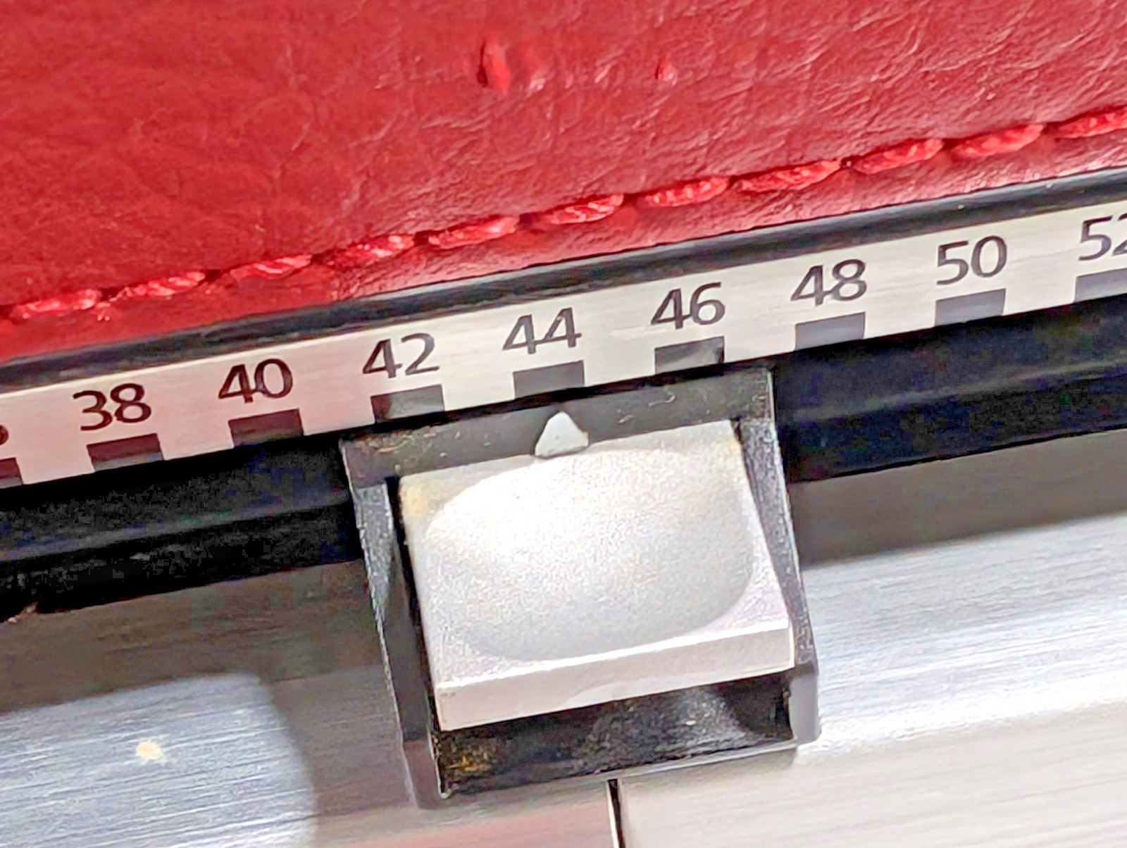 DiscGear Selector 120HD Faux Leather CD & DVD Storage Case -  Red Never Used