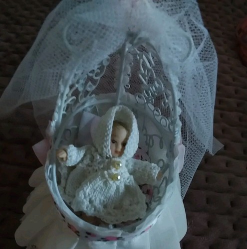 Miniature Dollshouse Dressed Babies Cradle 1/12th Scale Miniature Size - Picture 7 of 7