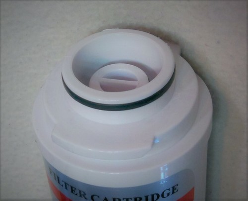 Two Baynote (Bayonet) GAC-10F Refill Coconut Carbon Post Filter Cartridge - Picture 2 of 3