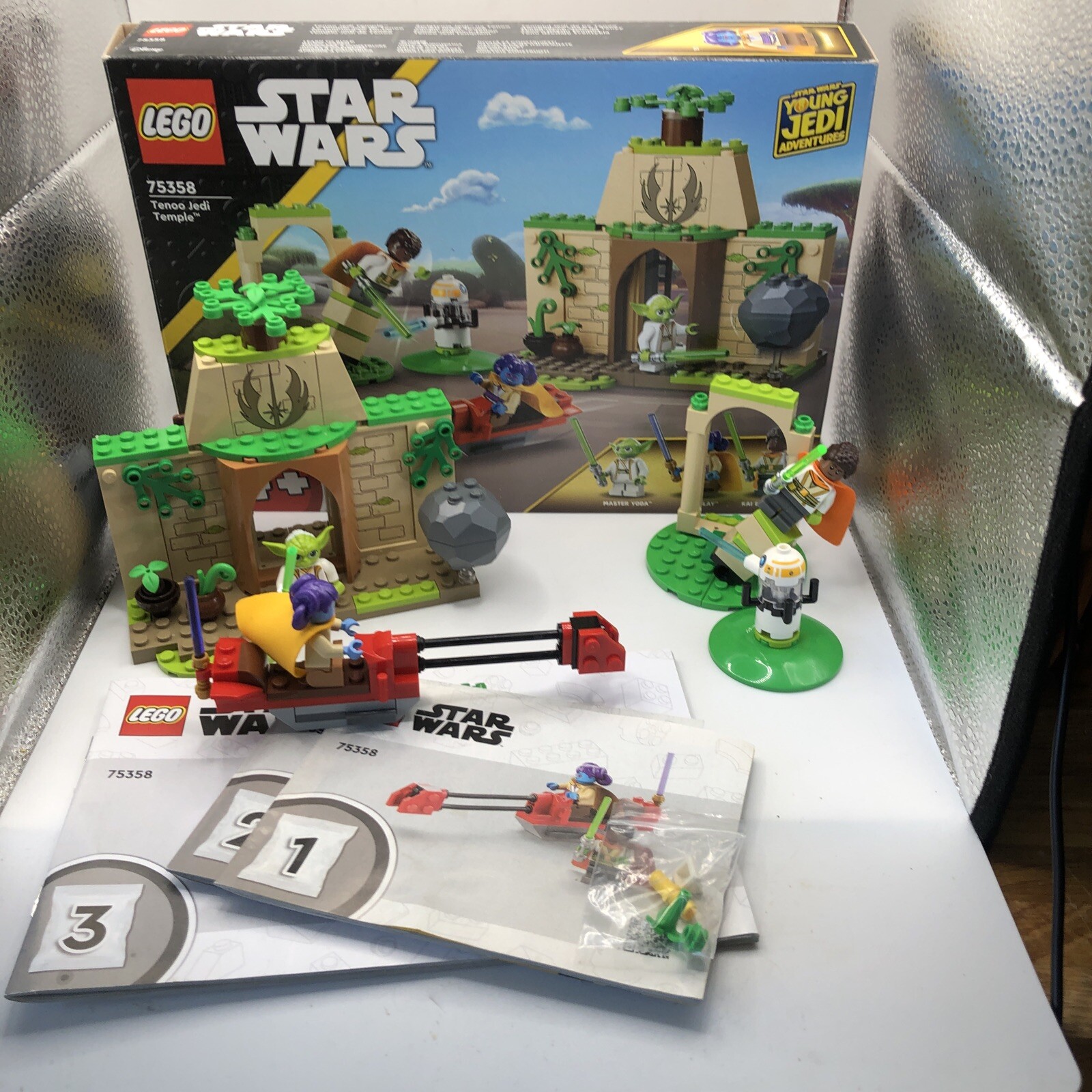 LEGO Star Wars: Tenoo Jedi Temple (75358) Yoda Let’s Solay Kai Brightstar