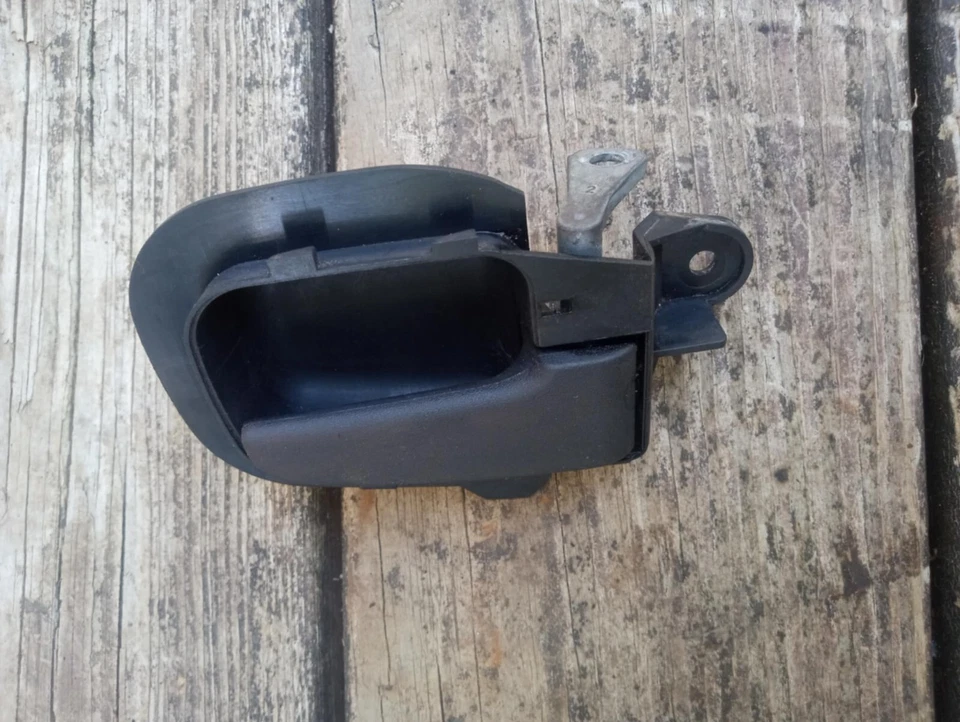 Manija de puerta interior delantera derecha original OEM BMW E36 318i 325i 1992-1998  Foto 2 de 4