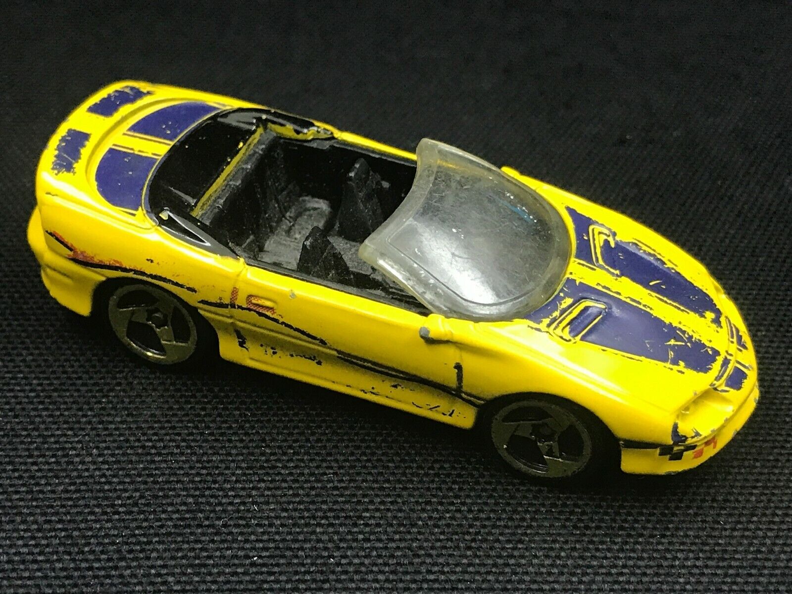 Hot Wheels '95 Camero Diecast Collectable Scale 1:64