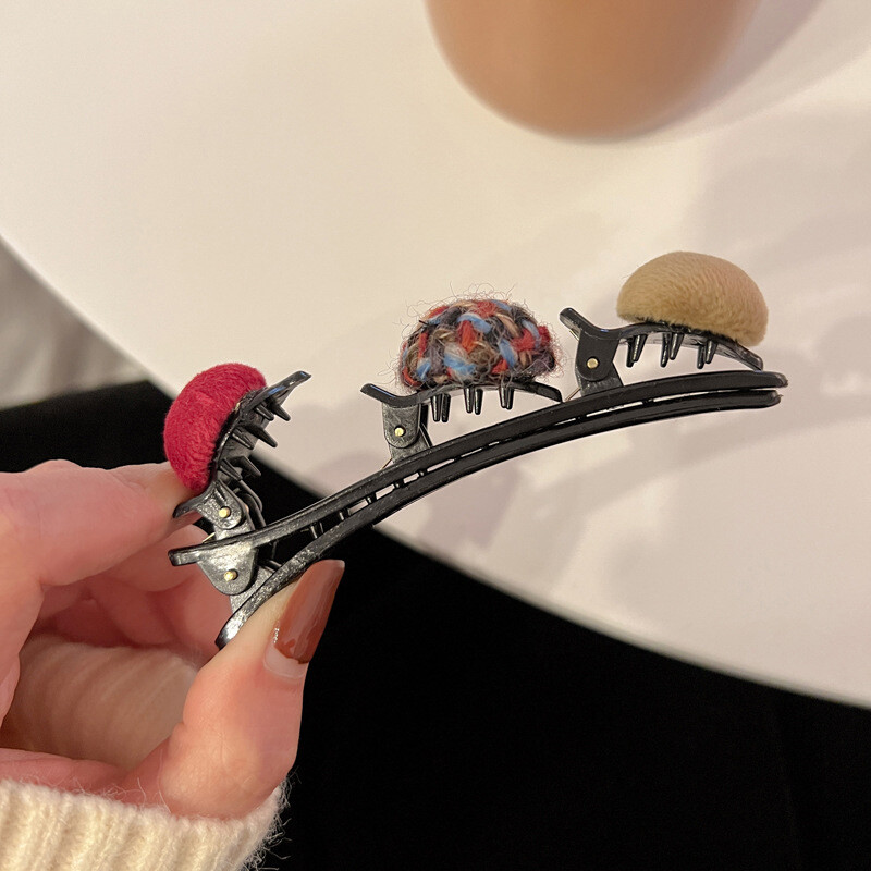 Cute Hairball Barrettes Double Bangs Hair Clips Braided Hair Duckbill