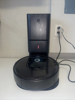 iRobot Roomba i7 Robot Vacuum w/ Self-Emptying Base &  Virtual Wall ~Not Working