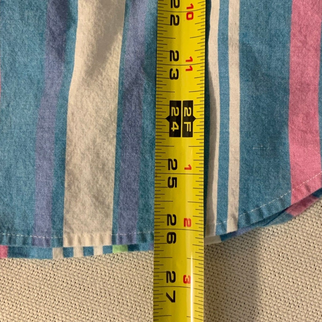 Vineyard VInes Striped Button down size small - image 6