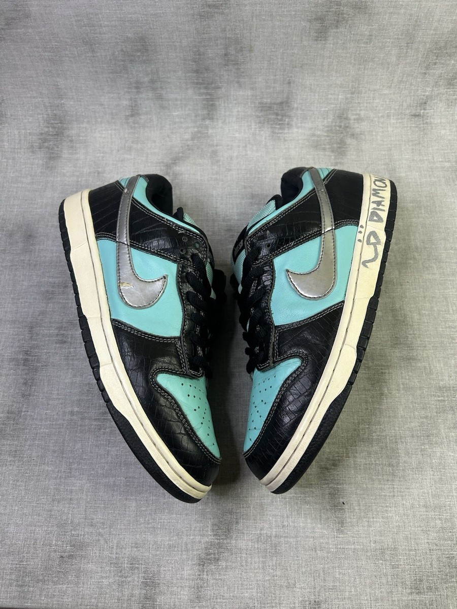 Size Nike SB Dunk Low Pro x Diamond Supply Tiffany signed