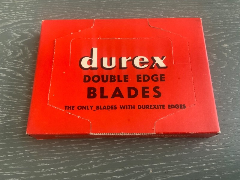 1940s VINTAGE DEALER  DISPLAY FULL  BOX TWENTY DUREX DUREXITE RAZOR BLADES MINT