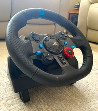 Logitech G29 Driving Force Racing Wheel & Pedals PS4/PC Wired USB Paddle