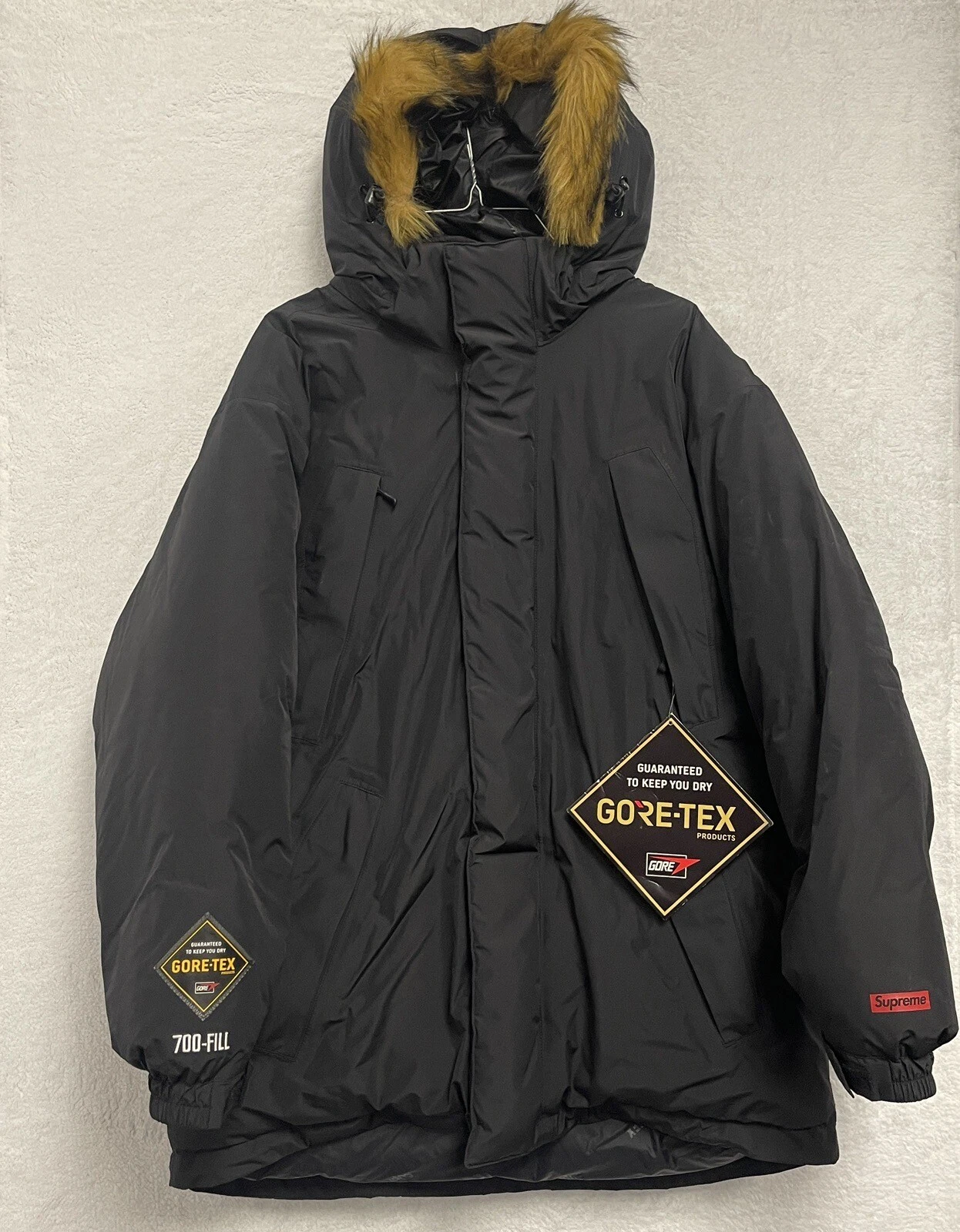Veste parka tampon à capuche fourrure Supreme X Gore Tex 700 grand logo FW21 S