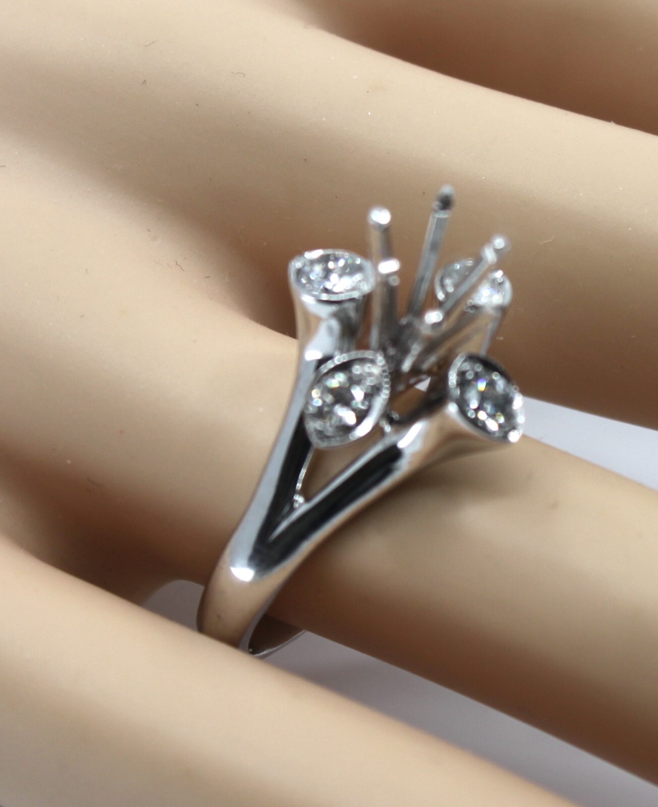 14k Solid White Gold Diamond Four Leaf Engagement… - image 4