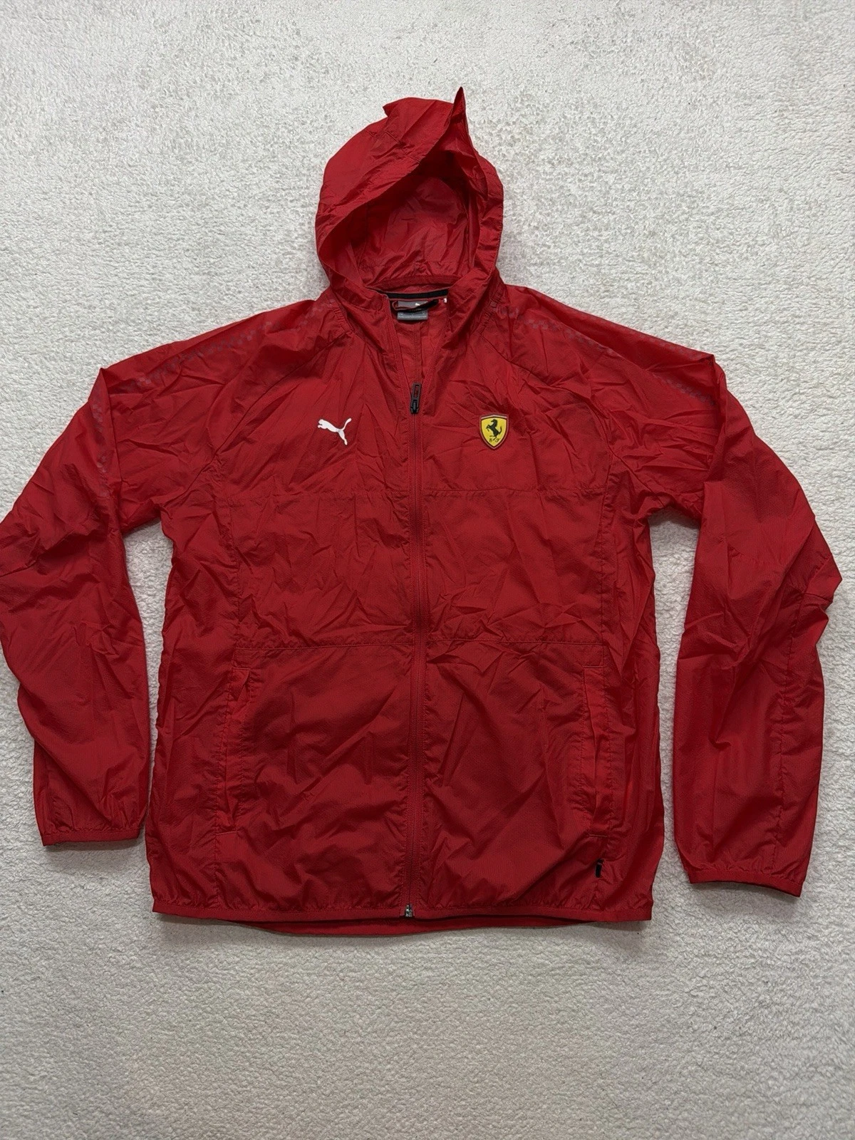Puma Scuderia Ferrari F1 Rain Wind Jacket Size Medium Red - product detail image 1