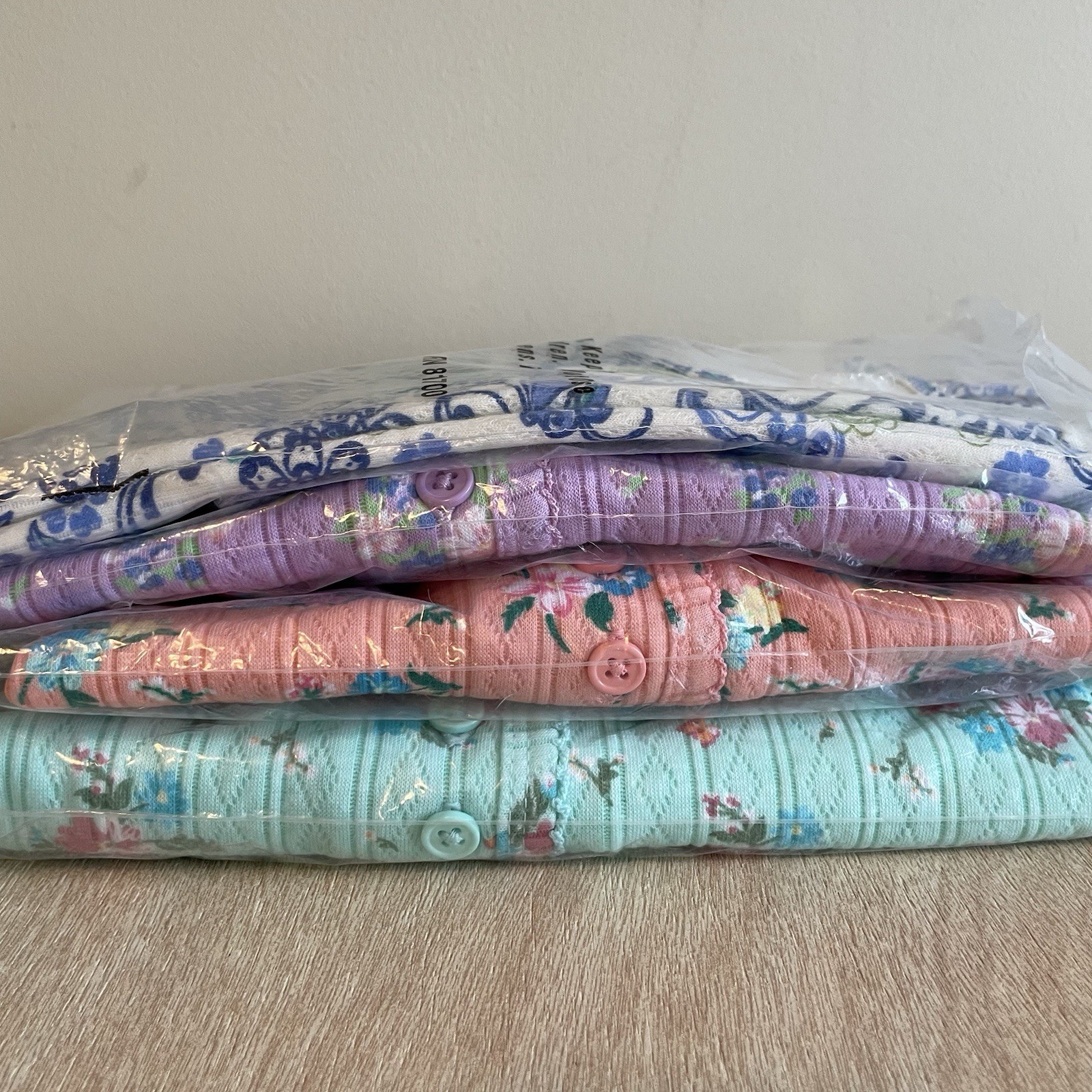 NEW Lot Of 4 Blair Short Sleeve Tops Size Medium Floral Buttons Summer Casual