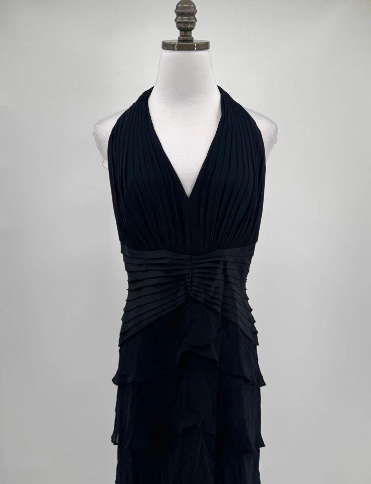 Maxi Vestido Largo Halter Plisado de Seda Negro Colección Tadashi Talla 8 Foto 2 de 4