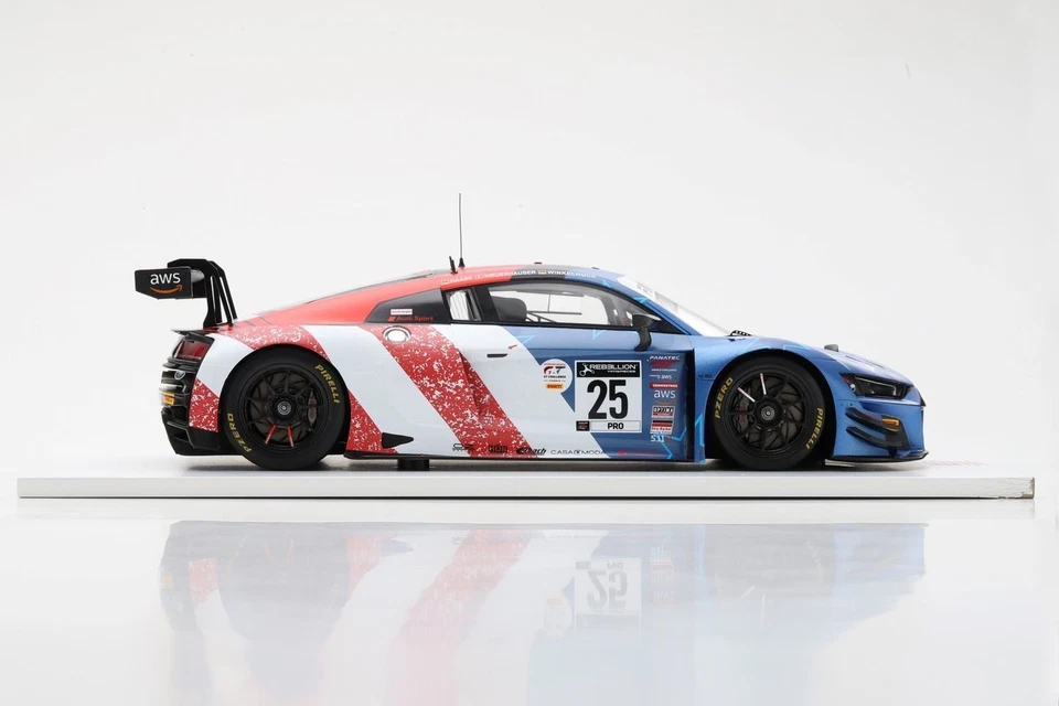 Spark 1/18 Audi R8 LMS GT3 #25 Sainteloc Racing Win 8 horas Indianápolis 2021 1/100 Foto 2 de 4