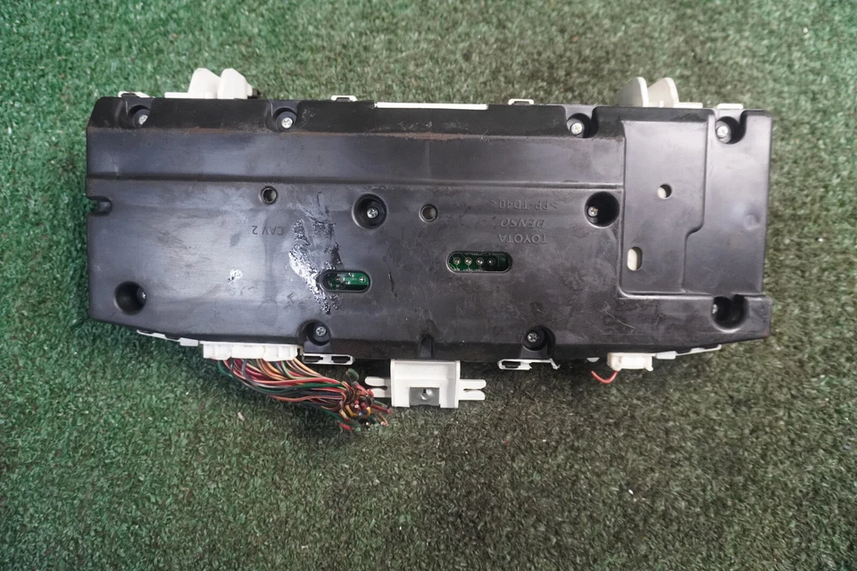 Toyota Corolla 2007 velocímetro medidor grupo fabricante de equipos originales kilometraje sin circular 83800-02D41-00 Foto 2 de 2