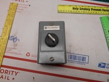 ALLEN BRADLEY 800H-JR2KC1 /F SELECTOR SWITCH 800T-XA/ D CONTACT BLOCK