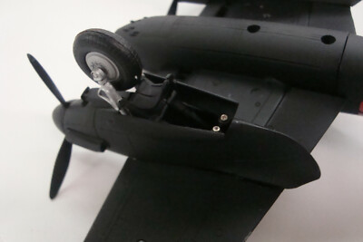 ES34 Franklin Mint Precision Models WWII B-25 Mitchell Hells Fire